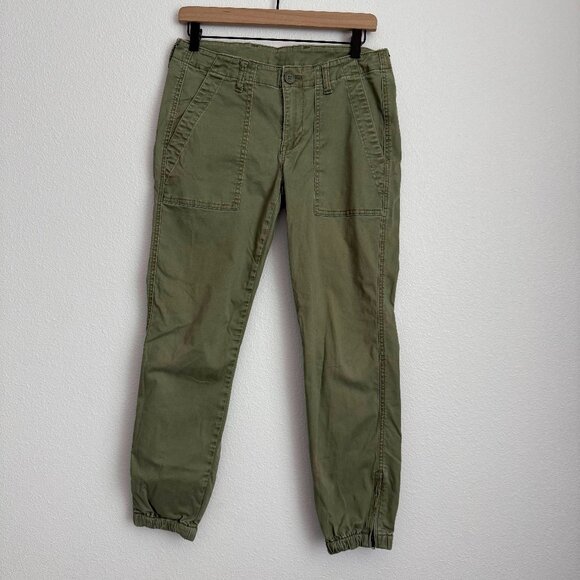 🌻 Cabi Green Traveler Pants #5076 - Picture 1 of 10